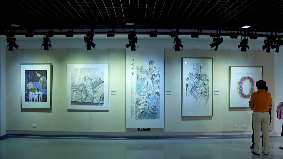 笔墨丹青绘壮歌 江苏抗疫主题美术书法精品展泰州巡展侧记